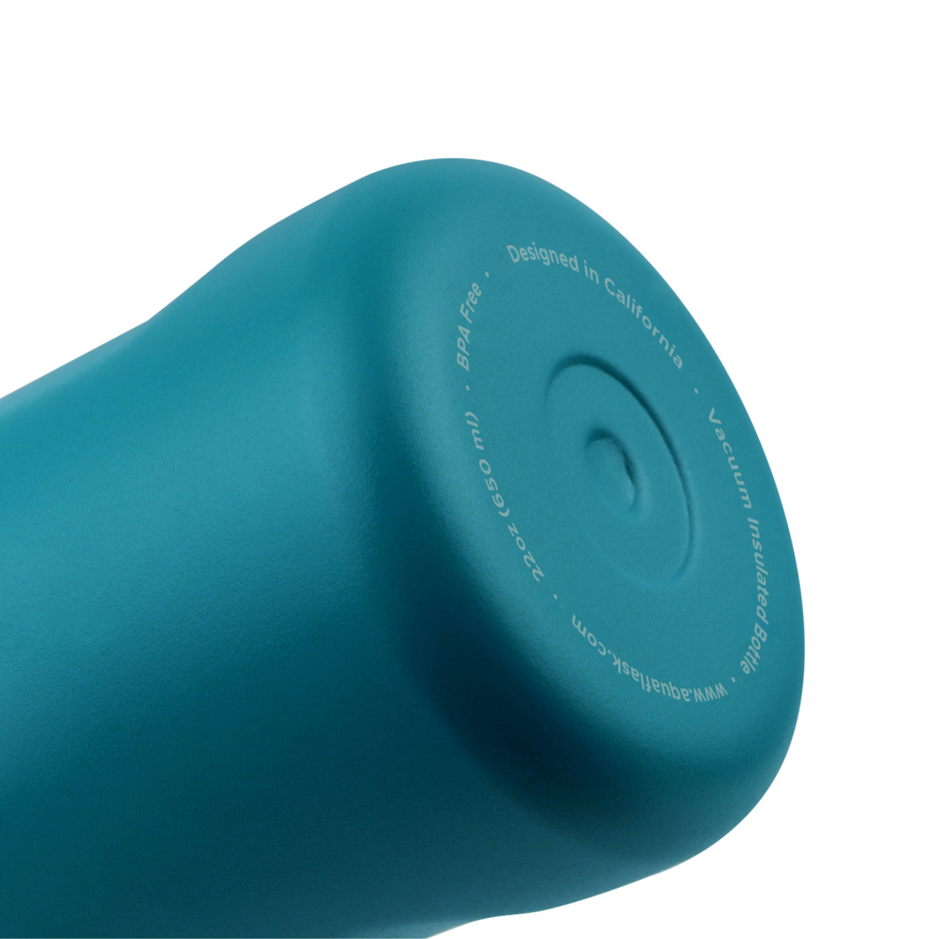 Detailaufnahme des blauen Flaschenbodens der AquaFlask Sports Lid Bottle Edelstahl Trinkflasche 650 ml (22 oz)