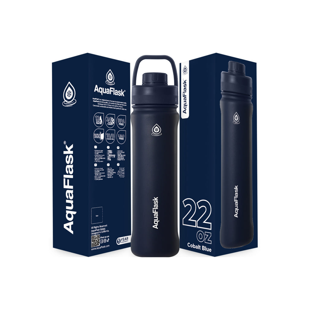 Blaue AquaFlask Sports Lid Bottle Edelstahl Trinkflasche 650 ml (22 oz) mit Sports Lid und Haltegriff neben Originalverpackung in Cobalt Blue