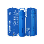 Blau AquaFlask Sports Lid Bottle Edelstahl Trinkflasche 650 ml (22 oz) mit Sports Lid und Haltegriff neben Originalverpackung in Pacific Blue