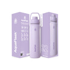 Lila AquaFlask Sports Lid Bottle Edelstahl Trinkflasche 650 ml (22 oz) mit Sports Lid und Haltegriff neben Originalverpackung in Periwinkle