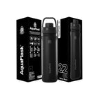 Schwarz AquaFlask Sports Lid Bottle Edelstahl Trinkflasche 650 ml (22 oz) mit Sports Lid und Haltegriff neben Originalverpackung in Space Black